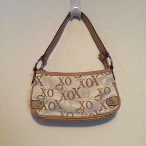 XO handbag